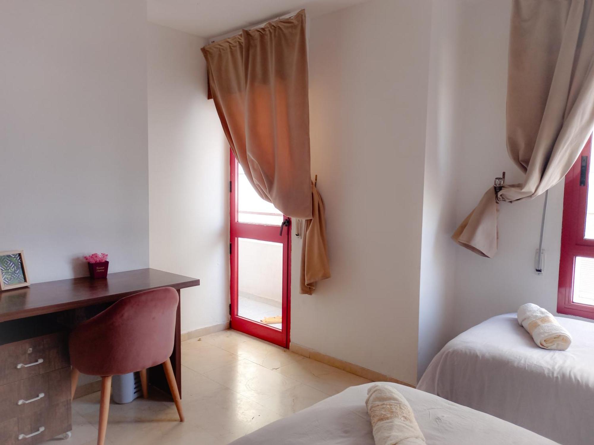 Amazing Appartement Au Centre Ville En Face Hilton & Gare Train De Tgv De Tanger 2N Екстер'єр фото