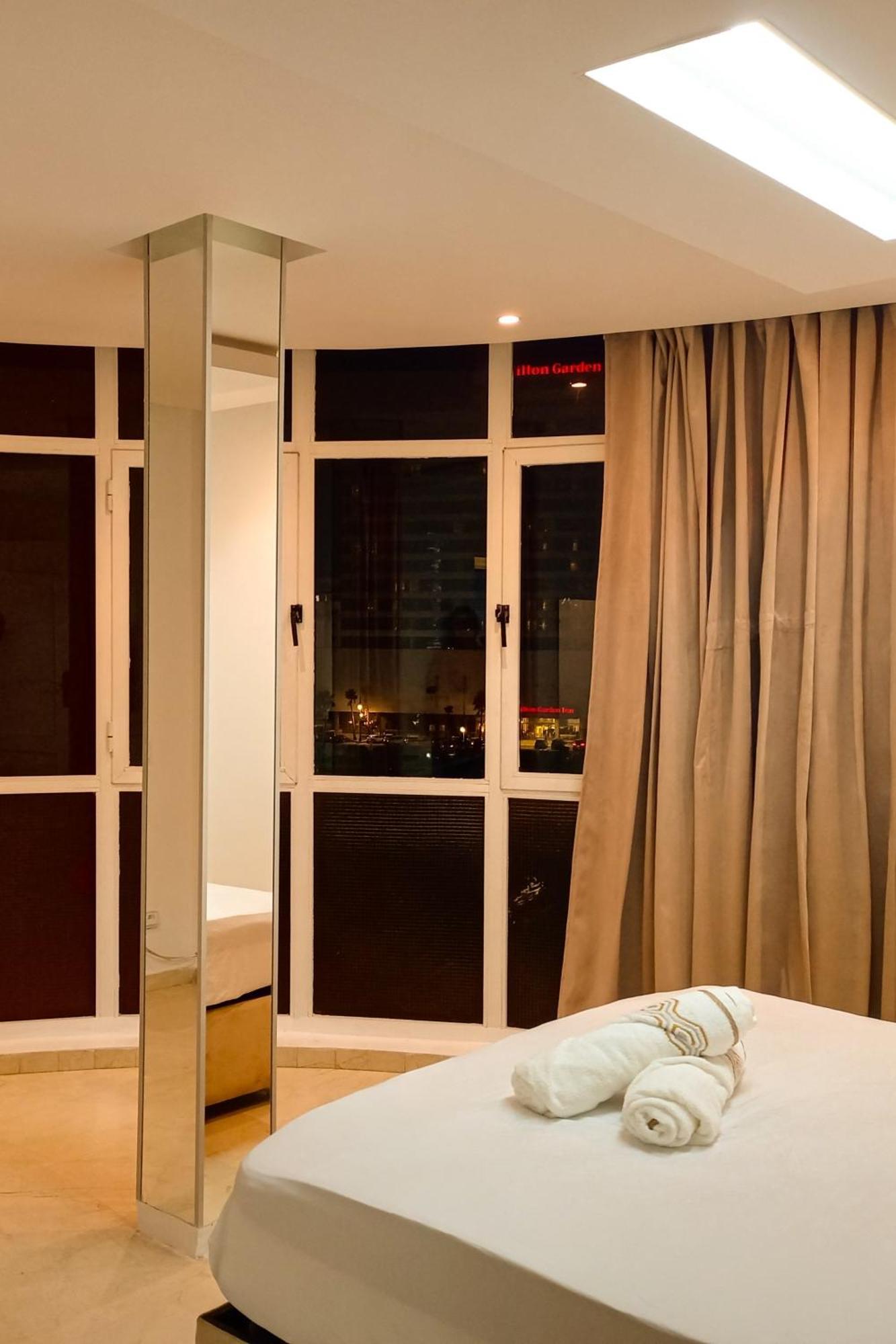 Amazing Appartement Au Centre Ville En Face Hilton & Gare Train De Tgv De Tanger 2N Екстер'єр фото