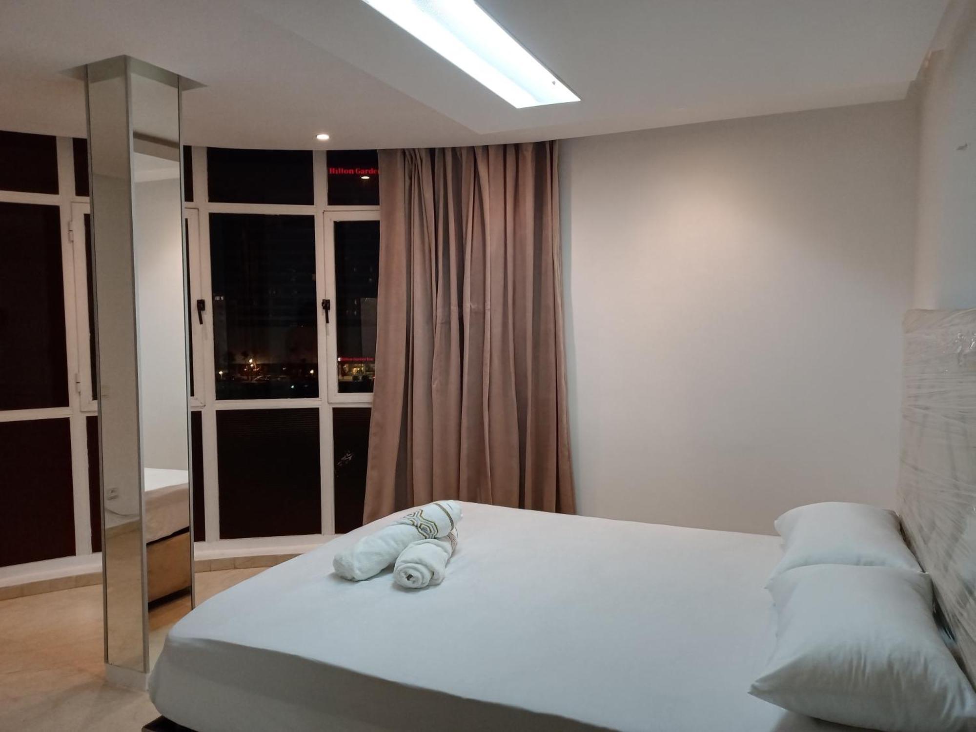 Amazing Appartement Au Centre Ville En Face Hilton & Gare Train De Tgv De Tanger 2N Екстер'єр фото